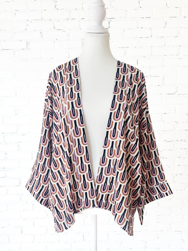 Deco Scallops Short Kimono