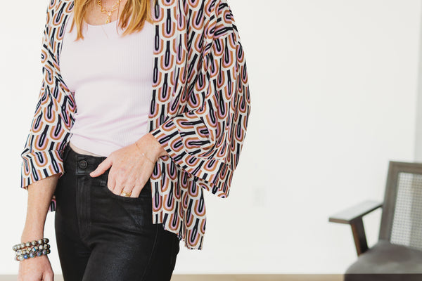 Deco Scallops Short Kimono